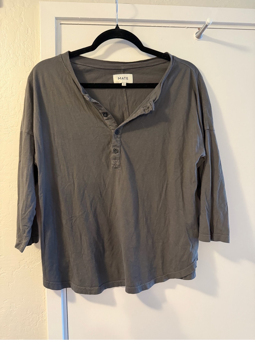 MATE Gray Button-Front Long Sleeve Henley